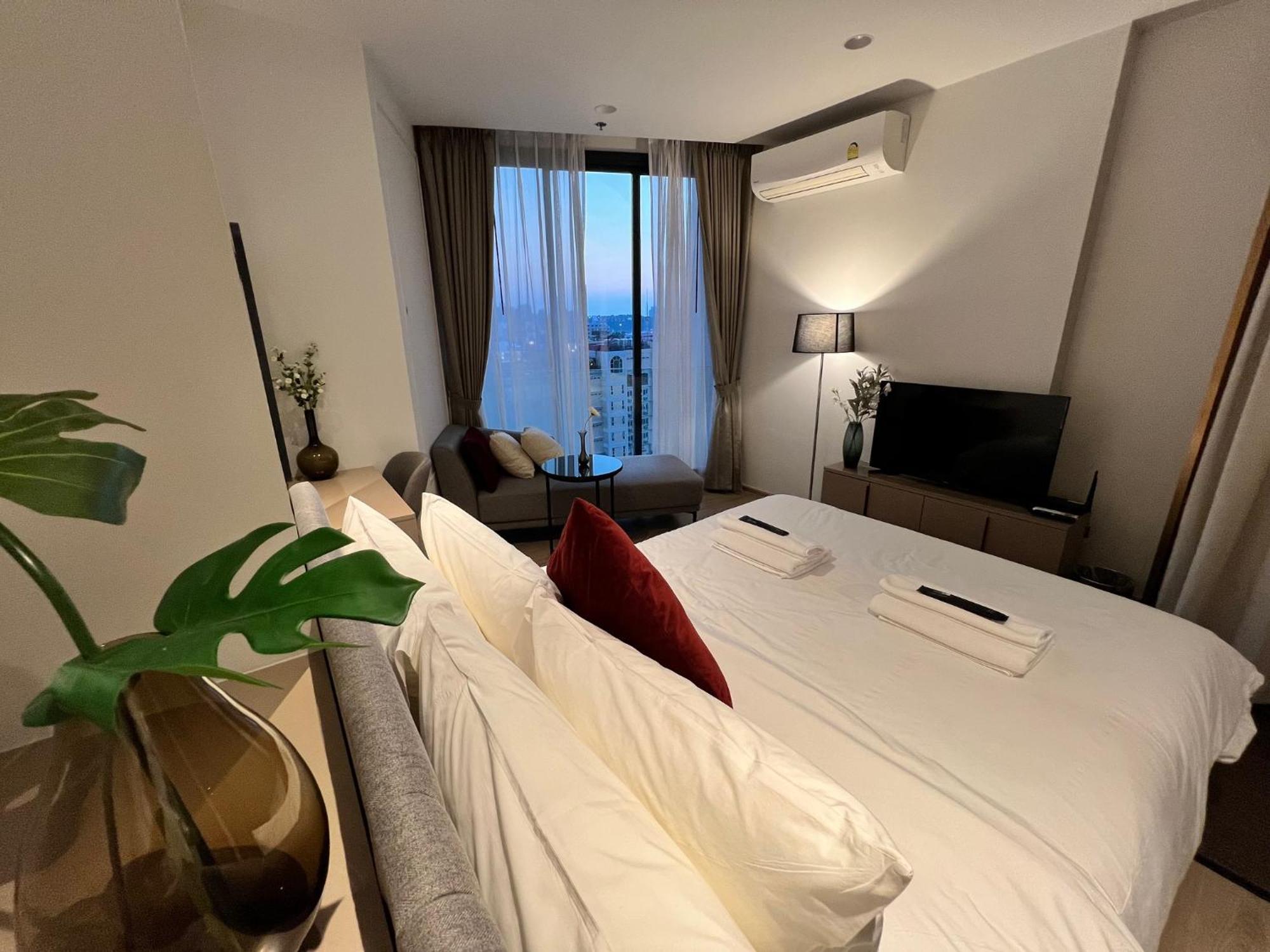 Edge Central Pattaya, Luxury Place, High Speed Internet ภายนอก รูปภาพ